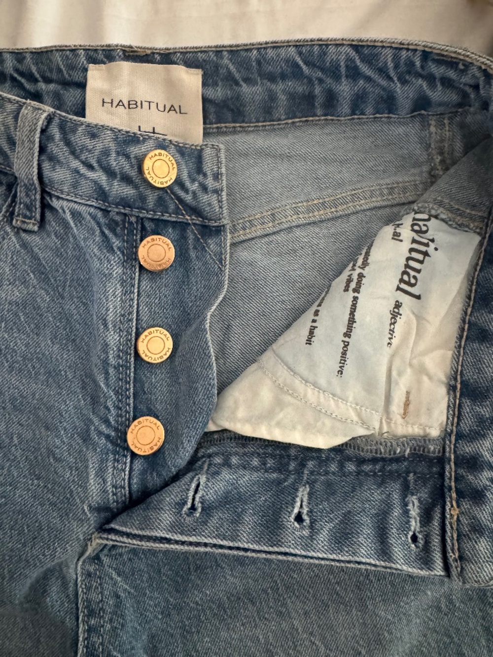 Habitual Barrel Leg Jeans Size 2 W26 Light Wash High Rise Denim